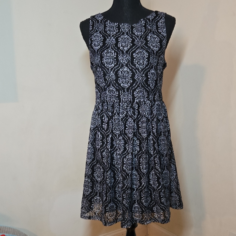 Chic Black and White Patterned Mini Dress